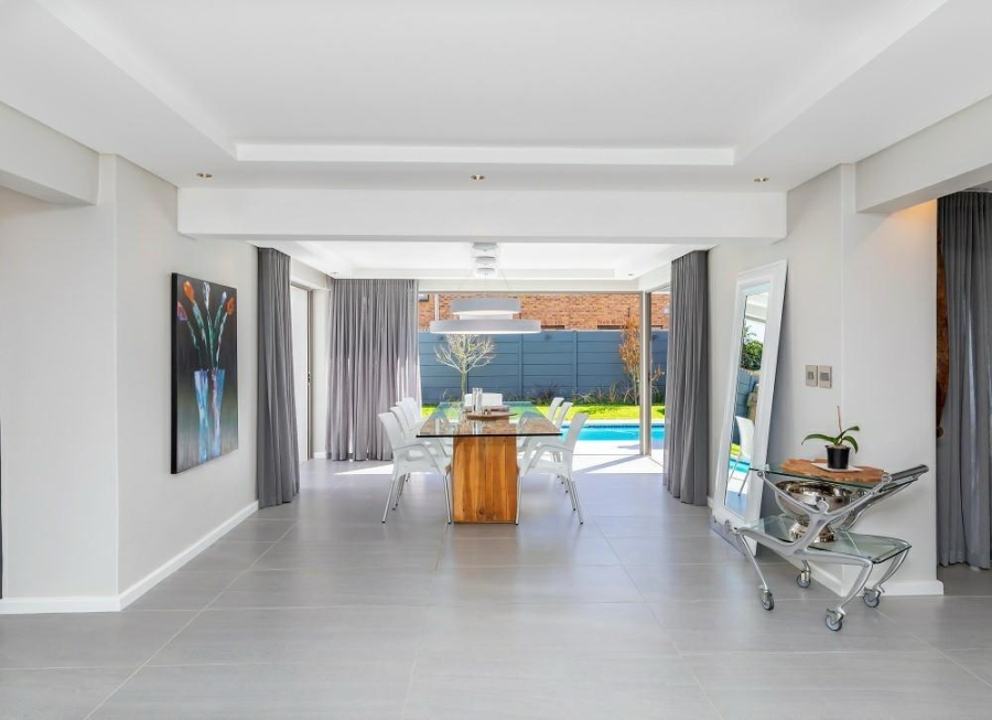 To Let 3 Bedroom Property for Rent in Sunset Beach Western Cape